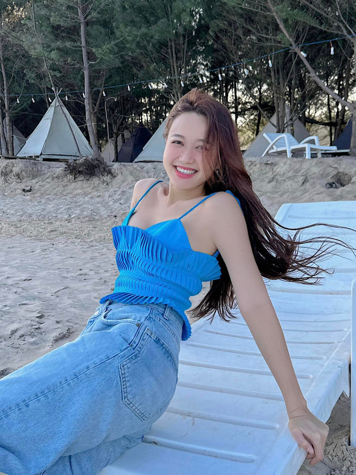 Ở tuổi 31, Nhung Gumiho vẫn sở hữu nhan sắc trẻ trung, xinh đẹp đáng ngưỡng mộ. Ảnh: FBNV