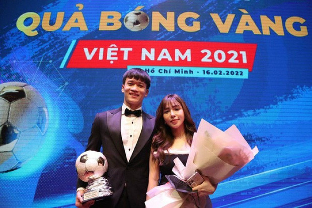 Việc mua được xe của Gia Hân là nhờ thời gian dài cô nàng tự kinh doanh sản phẩm chăm sóc tóc và dịch vụ làm đẹp.