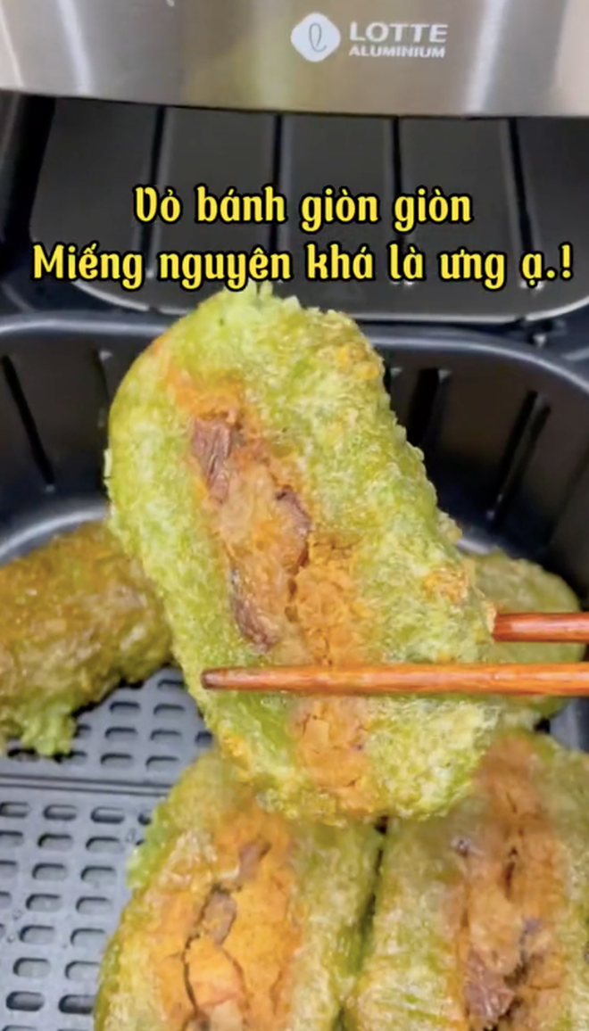 Dù chưa có nhiều người thử làm và miêu tả hương vị của món cháo bánh chưng, thế nhưng không ít cư dân mạng xem xong đều rất trầm trồ.