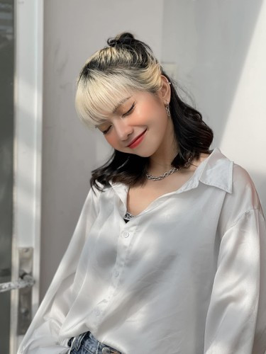 Dù cô nhảy rất đẹp, dáng cũng khá thon nhưng gương mặt thì không được mướt mát như những gì netizen vẫn tưởng tượng.
