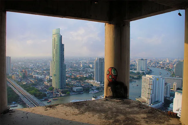 Hàng loạt sự kiện rùng rợn như án mạng, tự sát và tin đồn ma ám càng khiến Sathorn Unique trở thành một trong những địa điểm đáng sợ nhất Bangkok. (Ảnh: SoraNews24)