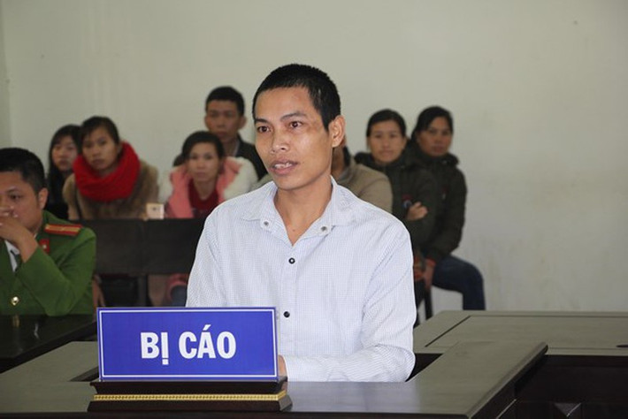 7. Anh rể hiếp dâm em vợ 16 tuổi: Vụ việc xảy ra vào ngày 18/12/2018, Vi Thanh Ký cùng với vợ (đang mang bầu) đi từ nhà của mình sang nhà mẹ vợ tại xóm Hòa Sơn, xã Phú Sơn, huyện Tân Kỳ để thăm bố, mẹ và ăn uống tại đó. Tại đây, Ký đã chở em L.T.X (SN 2004) ra vườn sắn rồi hiếp dâm. (Ảnh: Baonghean)