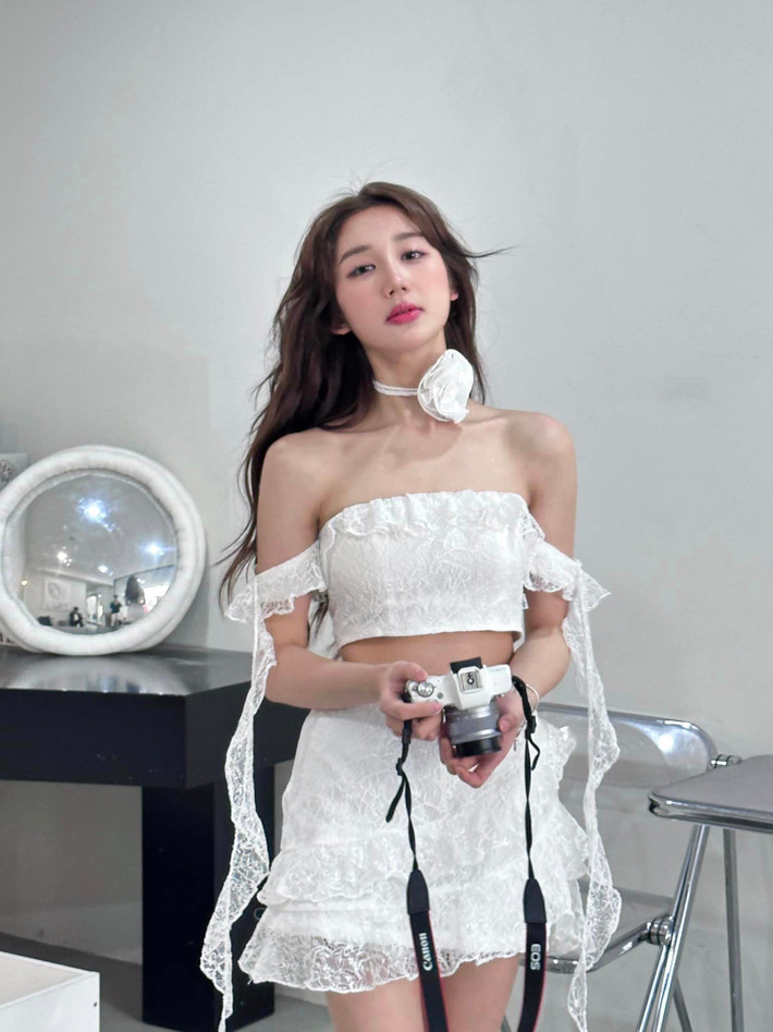 Mina Young là gương mặt quen thuộc với đông đảo khán giả. Xuất phát điểm là streamer dưới trướng Thầy Giáo Ba, cô còn sở hữu lượng người hâm mộ đông đảo.