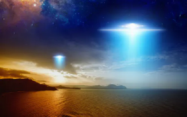 Báo cáo đưa ra một số lý giải cho các vụ gặp UFO, bao gồm rối loạn trên không, các hiện tượng khí quyển tự nhiên, các chương trình tối mật của chính phủ Mỹ và các hệ thống của đối thủ nước ngoài. Tuy nhiên, báo cáo cũng để ngỏ khả năng cho những lý giải khác.
