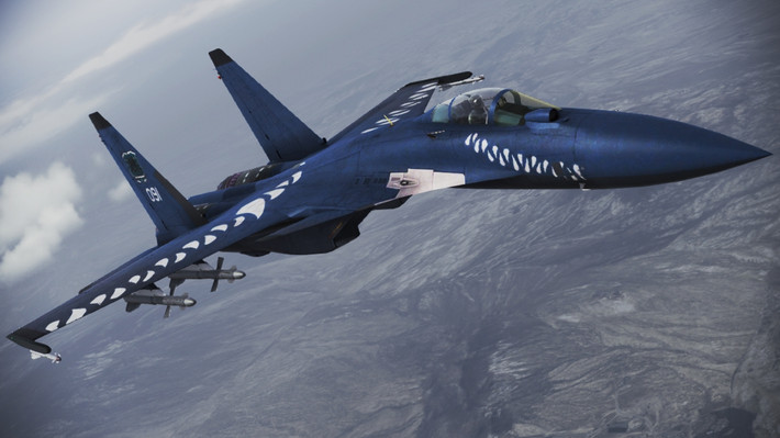 Để chứng minh khả năng cơ động của Su-37, nhà thiết kế Sukhoi từng tự tin thực hiện động tác bay lộn 360 độ trên không ở tốc độ cao. Nguồn ảnh: Rumil.