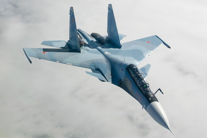 Trong không quân Nga, tiêm kích Su-30SM cũng được ưa chuộng hơn so với Su-35S chủ yếu nhờ vào lý do trên, điều này thể hiện rõ bằng số lượng vượt trội đơn hàng.