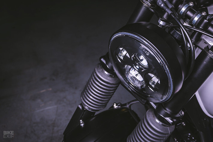 Nơi làm việc của hãng Bolt đồng thời là xưởng Campos Racing. Trong khi đội đua chuẩn bị cho các giải công thức 2, 3 thì Adrian tập trung vào việc độ xe. Chiếc BMW R100RS 1982 là một ví dụ.