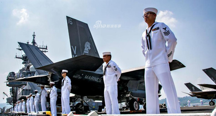 Tàu đổ bộ tấn công USS Wasp có khả năng mang theo tối đa tới 1678 lính Thuỷ quân Lục chiến. Nguồn ảnh: Sina.