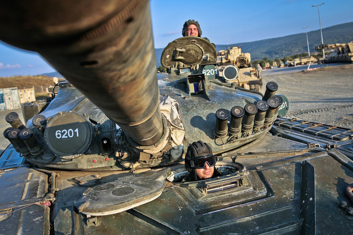 Ngày 29/3/2004, Bulgaria gia nhập NATO. Thời điểm này, Nga đang chính thức nổi lên như một thế lực mới "đe doạ sự an toàn của châu Âu" - theo lời báo chí phương Tây mô tả. Nguồn ảnh: BI.