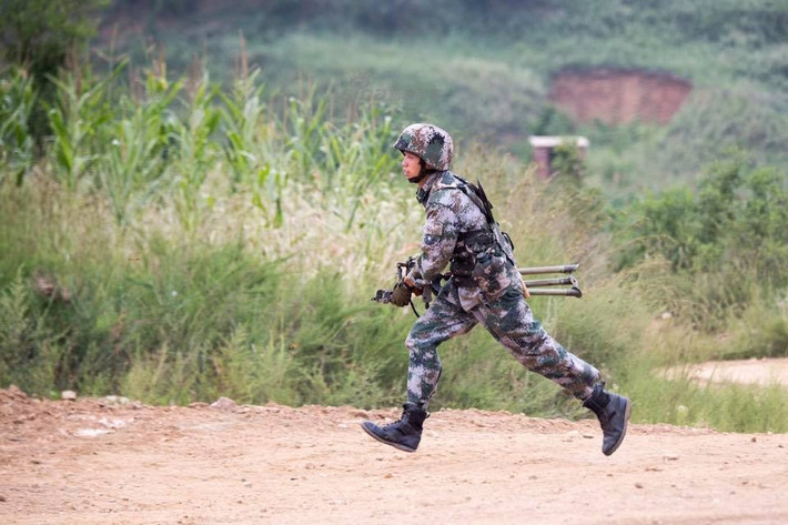 Bộ binh Trung Quốc tham gia diễn tập. Nguồn ảnh: Sina.