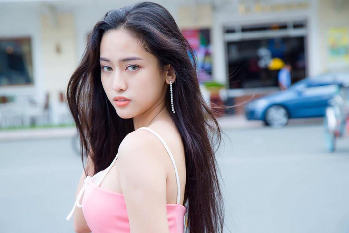 Theo đó, tình cũ Phan Thành cho biết, kể từ ngày drama rộ lên đến nay đã nhiều năm trôi qua, nhưng cô vẫn luôn nhận những dòng bình luận chỉ trích trên mạng xã hội.
