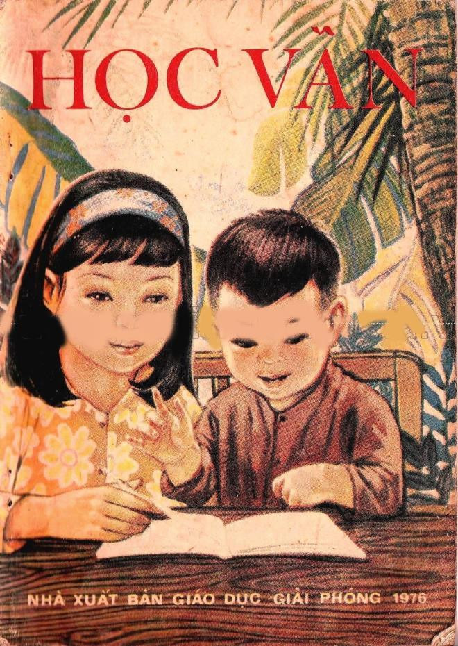 Mỗi trang sách giáo khoa tuy đã ngả màu nhưng vẫn khiến các cô cậu tuổi 20-30 hiện nay thấy bồi hồi thấy cả tuổi thơ trong đó, và những giải nghĩa vô cùng dễ hiểu.