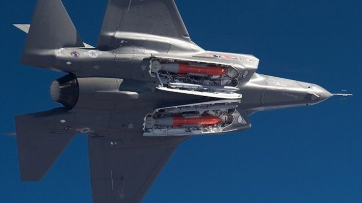 Điều khiến F-35A khác biệt so với các máy bay ném bom truyền thống vốn dễ bị đe dọa trong lãnh thổ đối phương là khả năng vượt qua hàng rào phòng thủ và thực hiện những cuộc tấn công chính xác với mức độ hiệu quả phi thường.