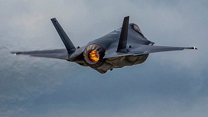 Cột mốc quan trọng vừa đề cập đã mở đường cho F-35A hoạt động trong kịch bản chiến tranh hạt nhân, biến nó thành một nền tảng chiến đấu cực kỳ linh hoạt và có “năng lực kép”.