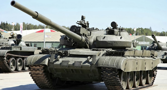Sau khi Liên Xô tan rã, Nga được thừa hưởng hàng ngàn xe tăng T-62 nhiều phiên bản, trong đó chủ yếu là T-62M.