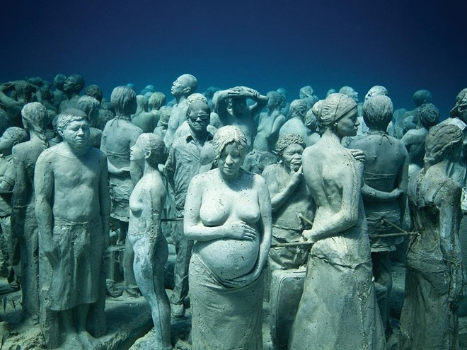 Bảo tàng dưới nước lớn nhất thế giới - bảo tàng Musa, Cancun, Mexico: Đây là nơi trưng bày các tác phẩm của nhà điêu khắc người Anh, Jason deCaires Taylor. Bảo tàng hiện có hơn 500 tác phẩm trong khuôn viên 150 m2, dưới lòng biển sâu khoảng 9 m. Mỗi năm, bảo tàng thu hút hơn 750.000 lượt du khách.