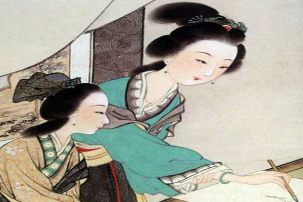 Ngoài ra có một số ít các cung nữ là do các nước phụ thuộc, quan lại địa phương hoặc công chúa tiến hiến nhập cung, những người này đương nhiên sẽ có những tài hoa đặc biệt, dễ dàng nhận được sự chú ý của hoàng thượng và thường được tấn phong làm phi tần, nhưng họ cũng thường là gian tế ở bên hoàng thượng cho những người đã tiến hiến họ.