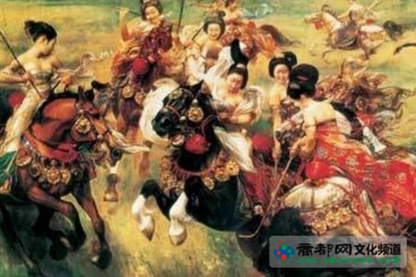 Hậu cung cũng tổ chức các hoạt động vui chơi giải trí cho cung nữ nhằm điều tiết cuộc sống vốn khô khan, vất vả của họ. Họ có thể giả trai để tham gia đội Mã cầu (cưỡi ngựa chơi bóng) hay đội Xúc Cúc (đá cầu). Ngoài ra còn có một hoạt động là “tham quân hí” tương đương như tấu hài ngày nay.