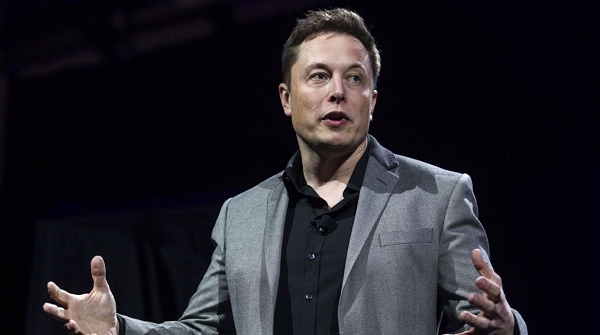 Bên cạnh đó, khi được hỏi về vấn đề lão hóa của con người, Elon Musk cho rằng chúng ta không nên cố gắng sống trong thời gian quá dài. Nếu con người sống mãi mãi, xã hội sẽ trở nên rất phức tạp và những ý tưởng mới không thể thành hiện thực.