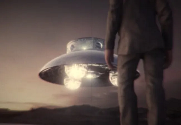 Ngày càng nhiều bằng chứng về UFO được công bố trước toàn thế giới. Nó khiến nhiều nhà khoa học cũng đã thực sự tin rằng con người không phải là nền văn minh thông minh duy nhất trong vũ trụ.