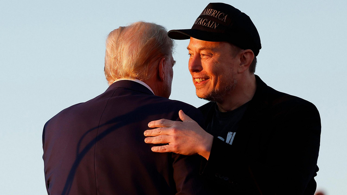 Trong các bài phát biểu tranh cử, Trump khẳng định rằng Mỹ phải dẫn đầu thế giới trong thám hiểm không gian, xem sao Hỏa là mục tiêu chiến lược. Cam kết của ông không chỉ là thể hiện vị thế của Mỹ mà còn là đòn bẩy lớn cho ngành công nghiệp vũ trụ. "Elon đã hứa với tôi rằng anh ấy sẽ làm điều đó", Trump nhấn mạnh, thể hiện niềm tin vào SpaceX – công ty từng đạt nhiều thành công lớn như đưa phi hành gia lên Trạm Vũ trụ Quốc tế và phát triển hệ thống tên lửa tái sử dụng Starship.(Ảnh: BBC)