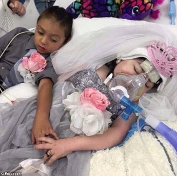 Cô bé Mary Massey tới từ bang Texas, Mỹ mang trong mình căn bệnh xơ nang và viêm phổi mãn tính bẩm sinh. Đến năm em 5 tuổi, bệnh chuyển biến ngày càng xấu. Các bác sĩ và gia đình đã thực hiện ước mơ cuối cùng của em, đó là trở thành cô dâu 6 tuổi.