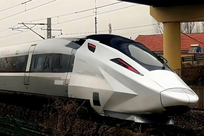 Tàu cao tốc nhanh nhất thế giới 450km/h của Trung Quốc sắp vận hành