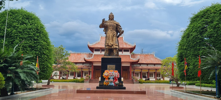 Bảo tàng Quang Trung cũng là một trong những bảo tàng Danh nhân lớn nhất và thu hút lượng khách đến tham quan du lịch, học tập nhiều nhất trong cả nước.