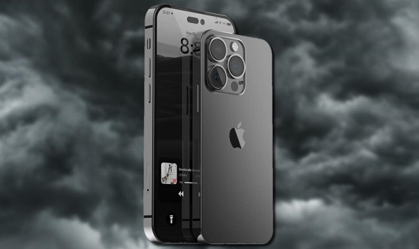 iPhone 14 (màn hình 6,1 inch) và iPhone 14 Max (màn hình 6,7 inch) sẽ có các màu Xanh lục, Tím, Xanh lam, Đen, Trắng và Đỏ; cặp iPhone 14 Pro sẽ có các màu Xanh lục, Tím, Bạc, Vàng và Đen Graphite. Về cơ bản, màu Hồng của iPhone 14 sẽ được thay thế bằng màu Tím, màu Xanh dương Sierra Blue của iPhone Pro sẽ bị loại bỏ để chuyển sang màu Tím.