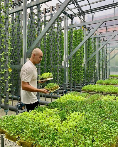 Sinh ra trong gia đình hào môn, Hoàng Việt từ trước tới nay vẫn luôn kín tiếng trước truyền thông, để Instagram lẫn Facebook ở chế độ riêng tư.
