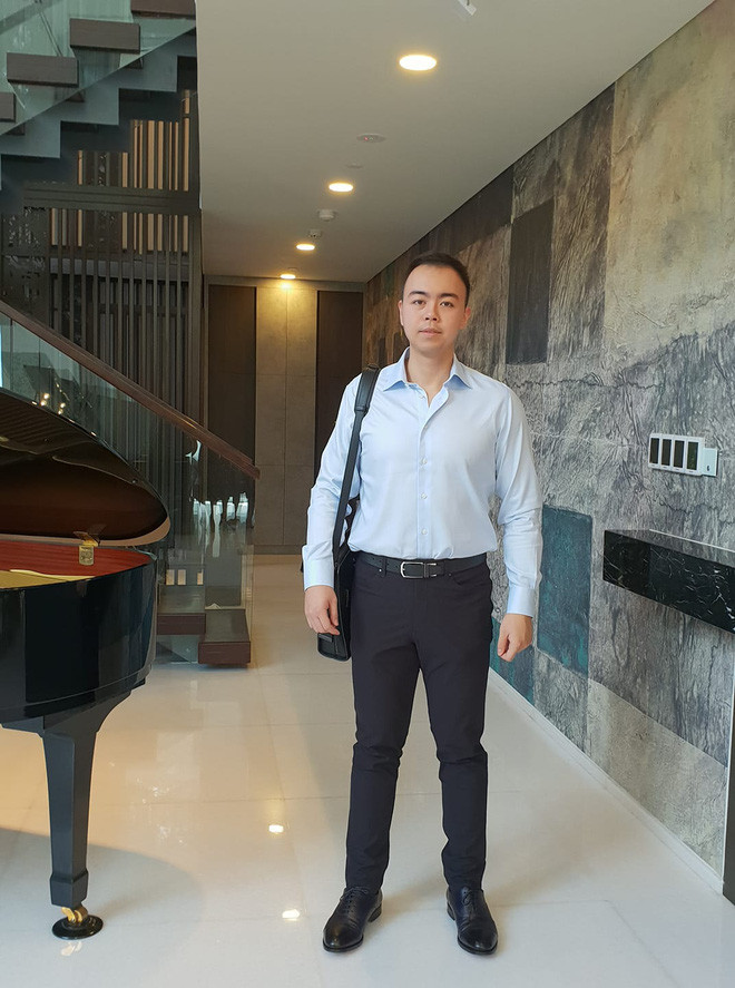 Trong khi Chi Pu đang ở đất Mỹ, trên MXH thiếu gia Sơn Kim vẫn chăm chỉ cập nhật cuộc sống đời thường, mặc mọi ý kiến bàn tán xôn xao.