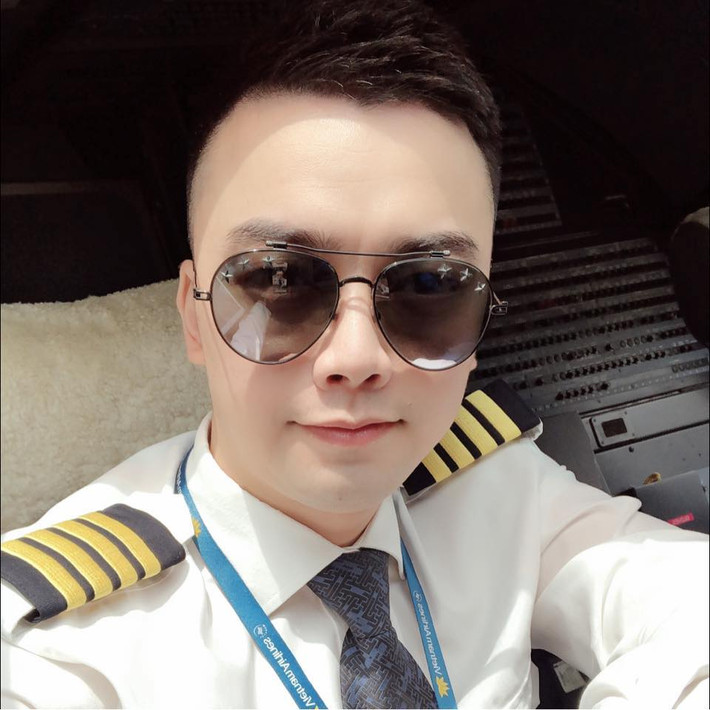 Nếu như Âu Hà My thường xuyên chia sẻ cuộc sống của mình trên mạng xã hội thì Hà Duy lại là người khá kín tiếng.