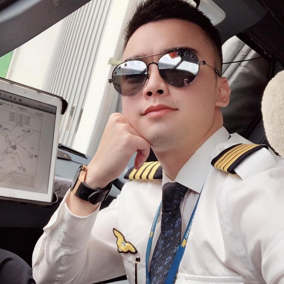 Có một thời gian, Hà Duy thậm chí còn bị soi diện mạo xuống sắc và tăng cân thấy rõ.