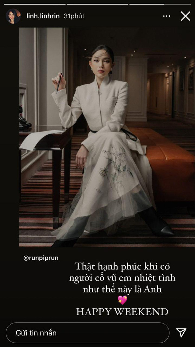 Không riêng gì Linh Rin, bản thân thiếu gia Phillip cũng rất khéo nịnh và cuồng bạn gái. Anh chàng đã từng đăng một bức ảnh cực kì xinh đẹp của nửa kia. Kèm theo đó không ngại bày tỏ tình cảm bằng chiếc icon trái tim rực rỡ.