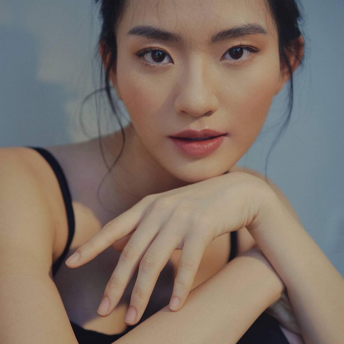 Phương Mai là cựu sinh viên chuyên ngành Tiếng Anh thương mại của Đại học Kinh tế Quốc dân.