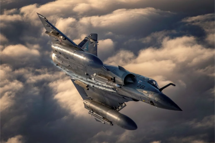 Tên lửa không đối không tầm xa tốc độ cao Meteor cùng với tiêm kích Mirage 2000-5 dự kiến sẽ cùng tới Ukraine vào đầu năm 2025 trong gói viện trợ quân sự của Pháp.