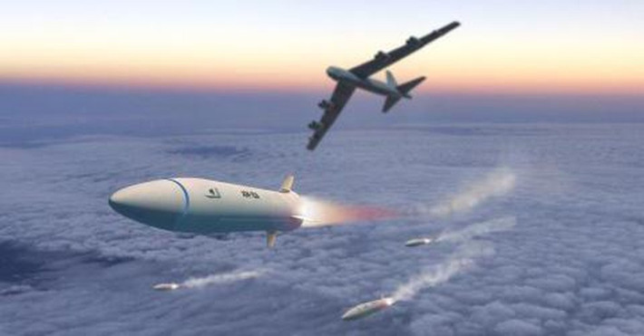 Dự án này do Northrop Grumman và RTX hợp tác phát triển, đây là loại tên lửa sử dụng động cơ hút khí tự nhiên, có kích thước nhỏ và khả năng "bay theo nhiều quỹ đạo" hơn so với AGM-183A.