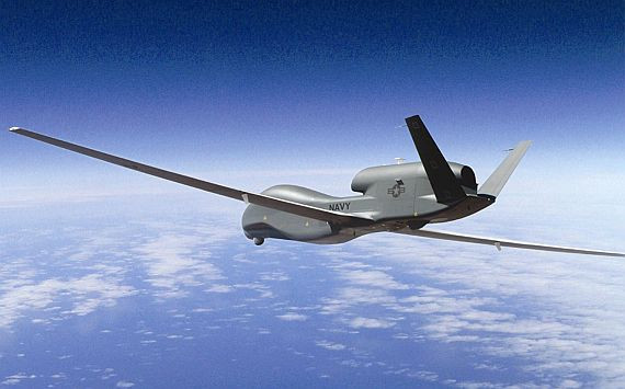 Mục đích chính của RQ-4B Global Hawk là thực hiện các nhiệm vụ tình báo, giám sát và trinh sát. Nó cung cấp cho người chỉ huy những hình ảnh và dữ liệu có độ phân giải cao, gần như theo thời gian thực, rất quan trọng cho việc lập kế hoạch chiến lược và ra quyết định. UAV được sử dụng cho nhiều ứng dụng khác nhau, bao gồm giám sát chiến trường, an ninh biên giới, ứng phó thảm họa và giám sát môi trường. Khả năng bao phủ các khu vực rộng lớn và hoạt động trong thời gian dài khiến nó trở thành tài sản vô giá cho các hoạt động quân sự và dân sự.