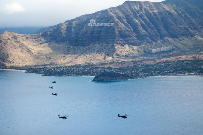 Apache AH-64 hiện tại vẫn được coi là loại trực thăng chiến đấu nguy hiểm bậc nhất thế giới và đã được Mỹ bán cho rất nhiều quốc gia đồng minh. Nguồn ảnh: Sina.