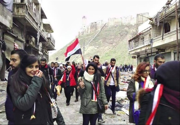 4 năm sau khi nổ ra cuộc nội chiến, người dân thành phố Aleppo đã quay trở lại thăm thú Thánh đường Hồi giáo sau khi nơi này hoàn toàn được giải phóng. Ảnh FNA