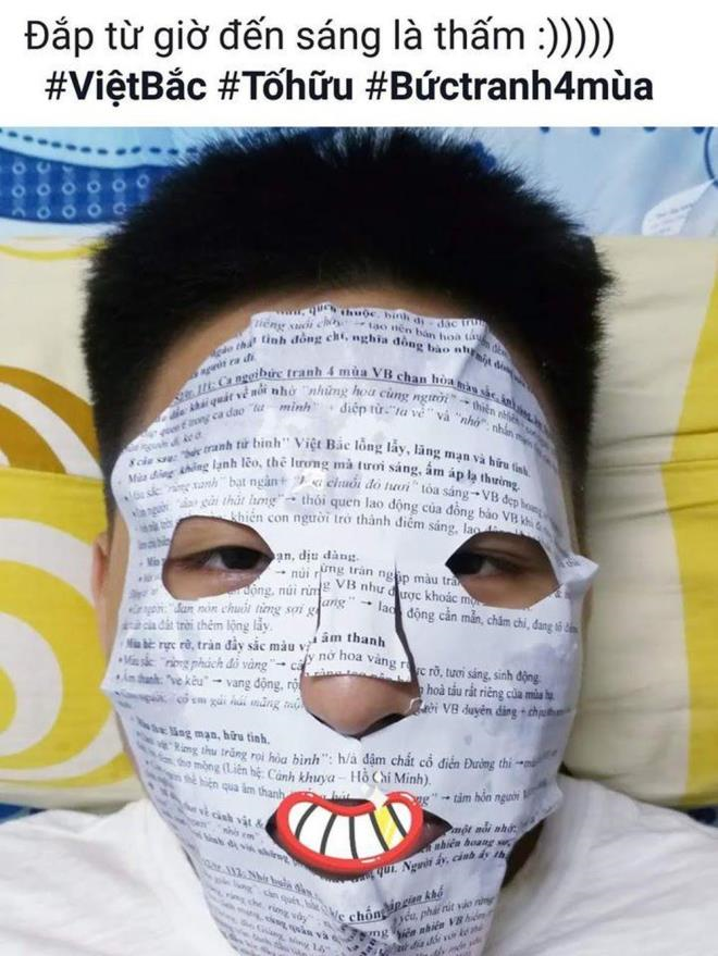 Nữ sinh đắp mặt đã là gì, đến nam sinh cũng đắp mặt "kiến thức" với mong muốn nhanh chóng thẩm thấu trước khi vào phòng thi.