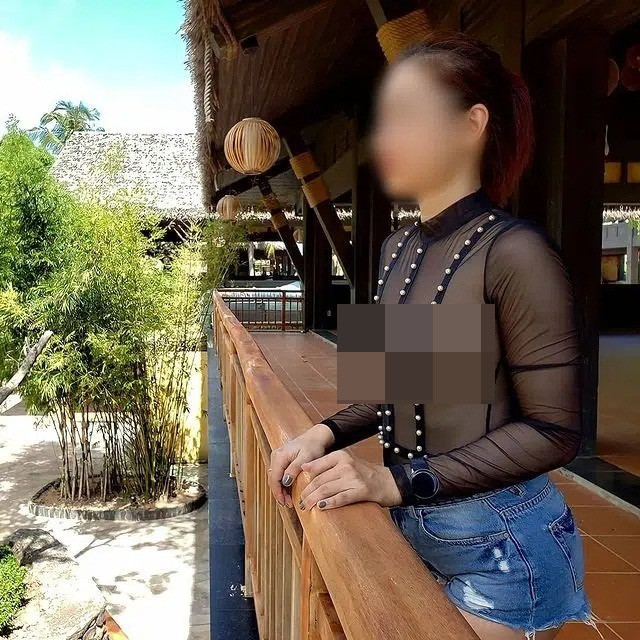 Nói về lý do "thả rông", chị cho biết: "Chị không hoạt động nghệ thuật. Và hình ảnh cũng không mang tính thương mại. Chỉ đơn giản chị muốn lưu giữ những khoảnh khắc cuộc sống".