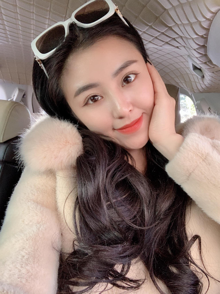 Khác với nhiều "hiện tượng mạng" khác, hot girl này không lấn sân vào showbiz. Được biết Bảo Chi hiện tại đang sinh sống tại TP HCM.