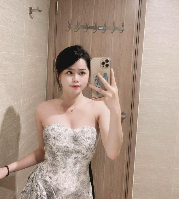 Không còn "gầy như con mắm" giống ngày xưa, giờ đây gái xinh Nha Trang đã có thân hình vòng nào ra vòng nấy nhìn mà mê.
