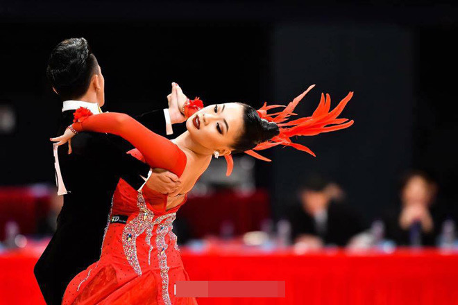 Cô từng Vô địch Đông Nam Á Dancesport 2016, lọt vào top 6 vô địch Châu Á Dancesport điệu đơn...