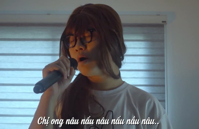Chị Ong Nâu phiên bản thất tình là clip đang được tìm kiếm nhiều nhất trên mạng xã hội những ngày qua.