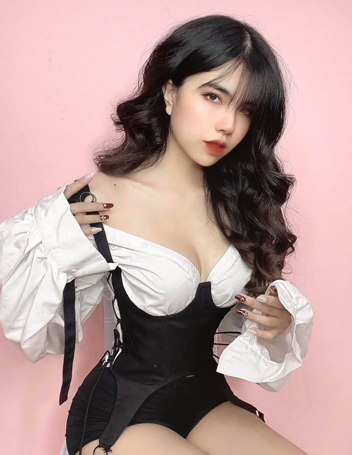 Bên cạnh công việc stream game, Mai Dora còn là một diễn viên.