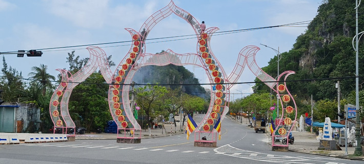 Tọa lạc trên đường Sư Vạn Hạnh (phường Hòa Hải, quận Ngũ Hành Sơn), chùa Quán Thế Âm được xem là điểm đến hấp dẫn du khách gần xa với những giá trị về tâm linh, văn hóa Phật giáo...