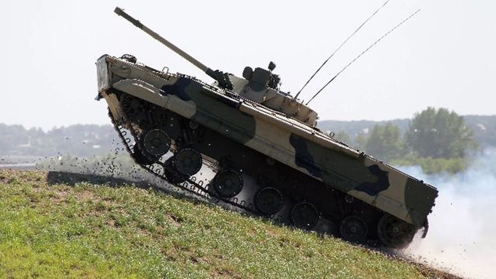 "BMP-3 hiện không có đối thủ ngang hàng, khả năng bảo vệ, hiệu suất và hỏa lực của nó vượt trội hơn so với M2 Bradley của Mỹ và Marder của Đức", sĩ quan chỉ huy Vekt nhấn mạnh như một lời đáp trả quan điểm từ phía Ukraine về cỗ chiến xa bộ binh này.