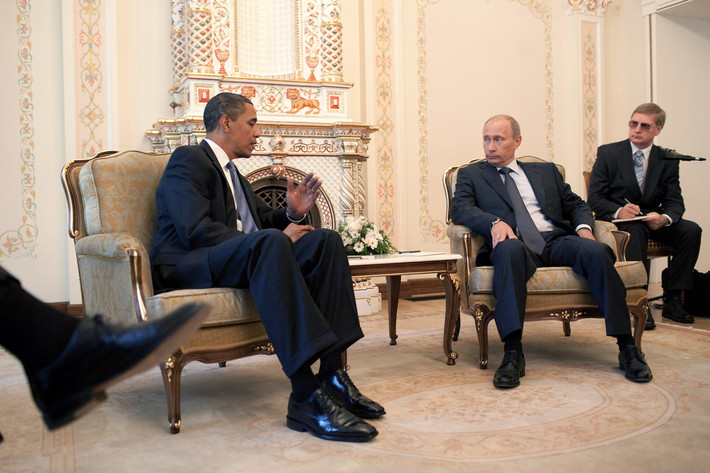 Tháng 7/2009, Tổng thống Putin gặp gỡ lần đầu tiên với đồng cấp Mỹ là ông Barack Obama mới tuyên thệ nhậm chức tại ngôi nhà ở vùng nông thôn nước Nga.
